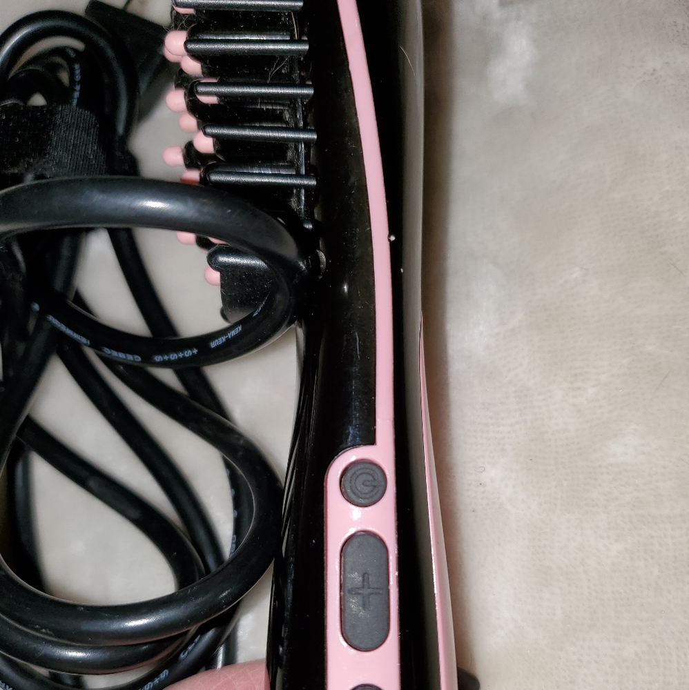 Brush. Straightener just comb thru
